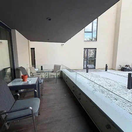 Apartment Cozy Forrest-side 2br Walking Distance From Old Town - Free Parking & Patio Brasov
