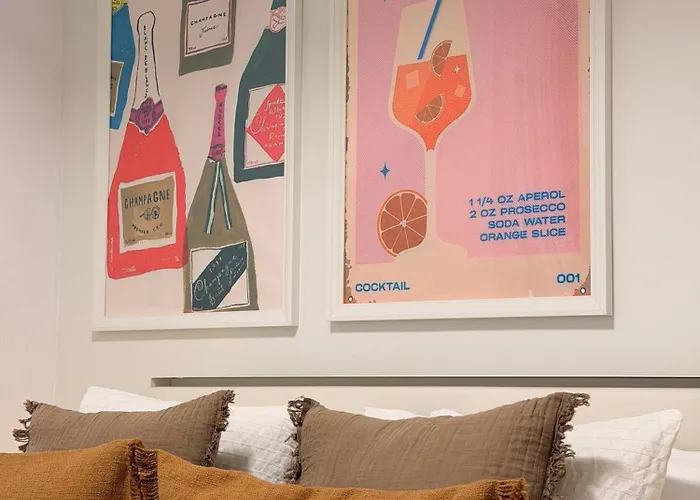 Apartment Cozy Forrest-side 2br Walking Distance From Old Town - Free Parking & Patio